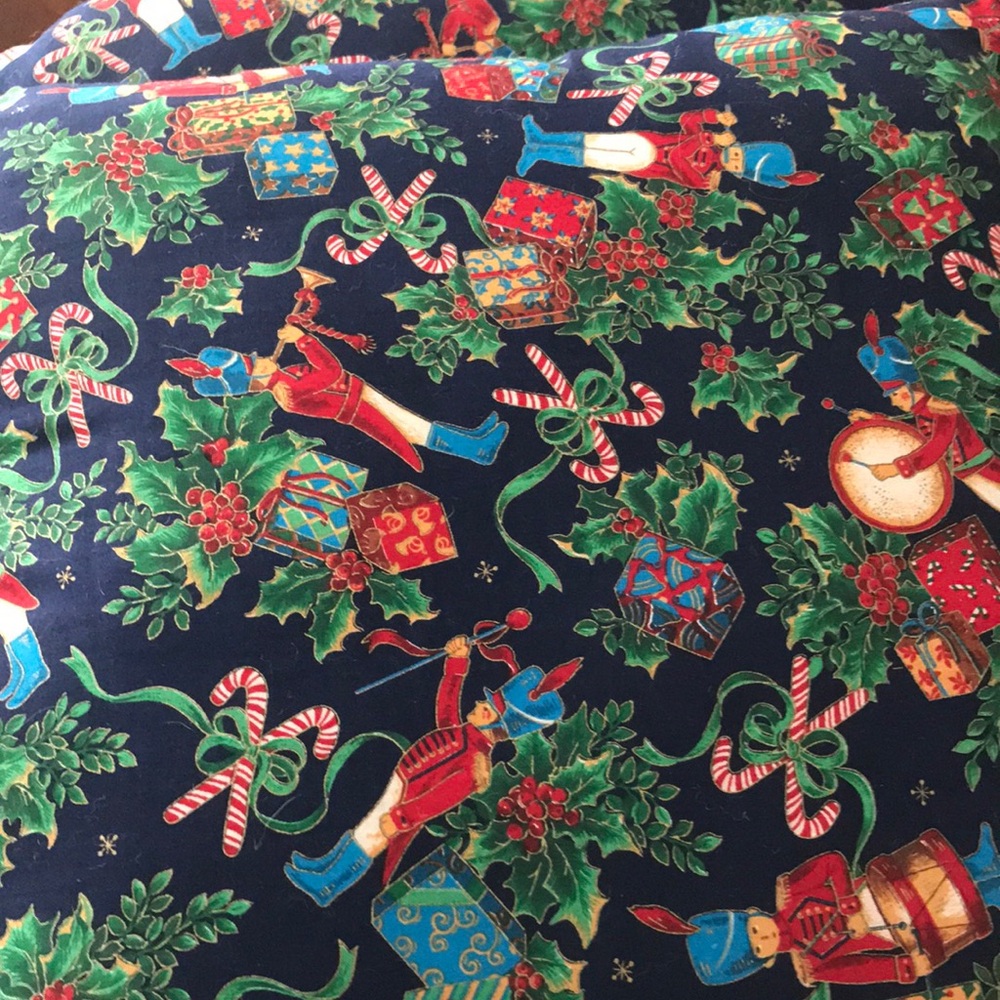 3 Christmas pillows